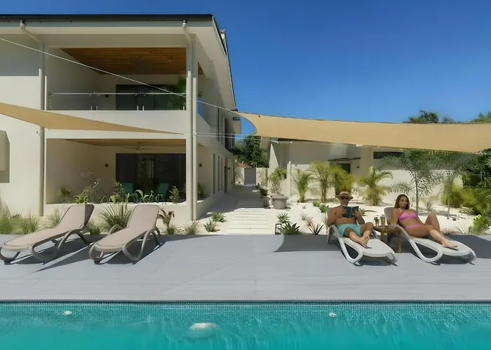 Bo Jungle - Steps To - Surf Pool 2